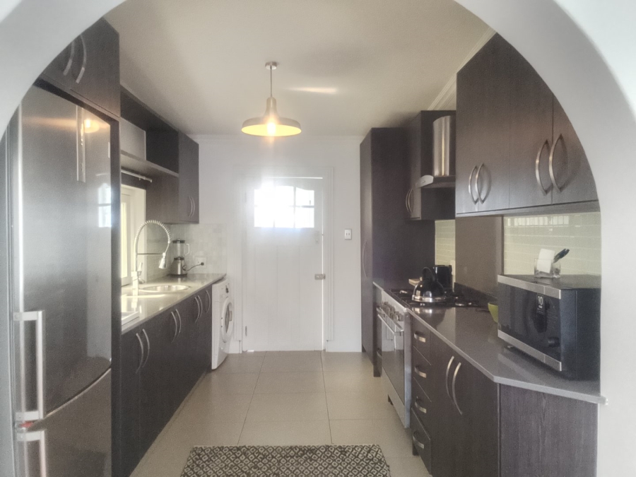 To Let  Bedroom Property for Rent in Loerie Park Western Cape